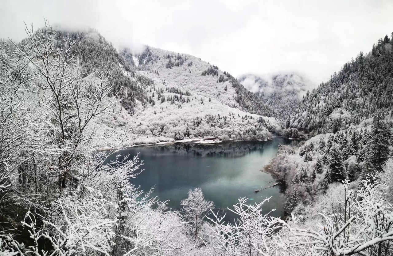 九寨沟景区官方网站 - 九寨沟2017第一场雪！美到你怀疑人生！